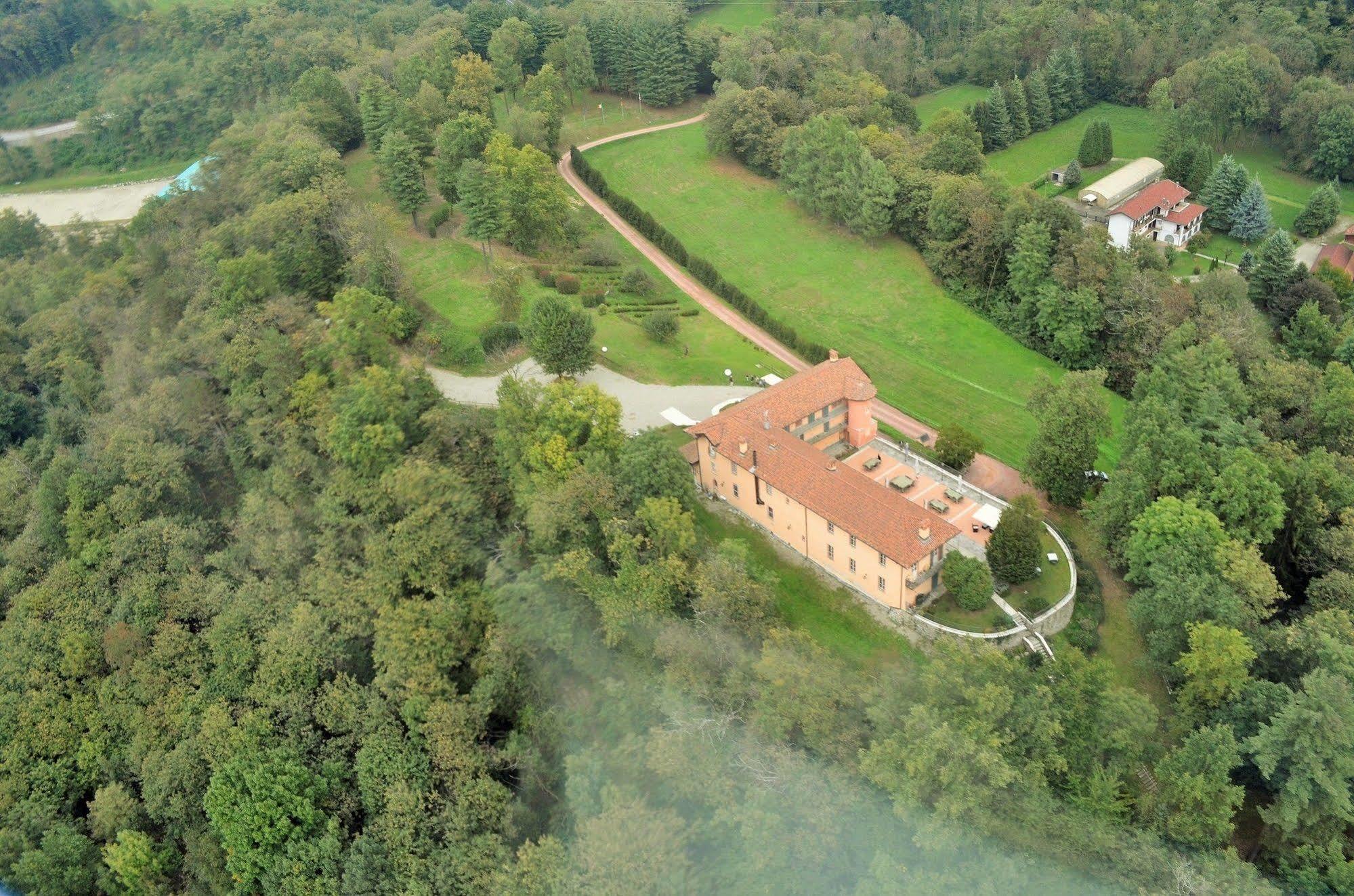 Tenuta Montezeglio Country Family House Invorio Inferiore Extérieur photo